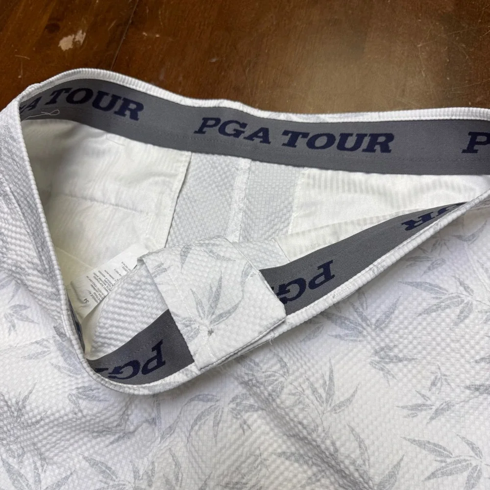 PGA Tour Golf Shorts Mens 34 White Grey Bermuda Bamboo Leaf Print Flat Front